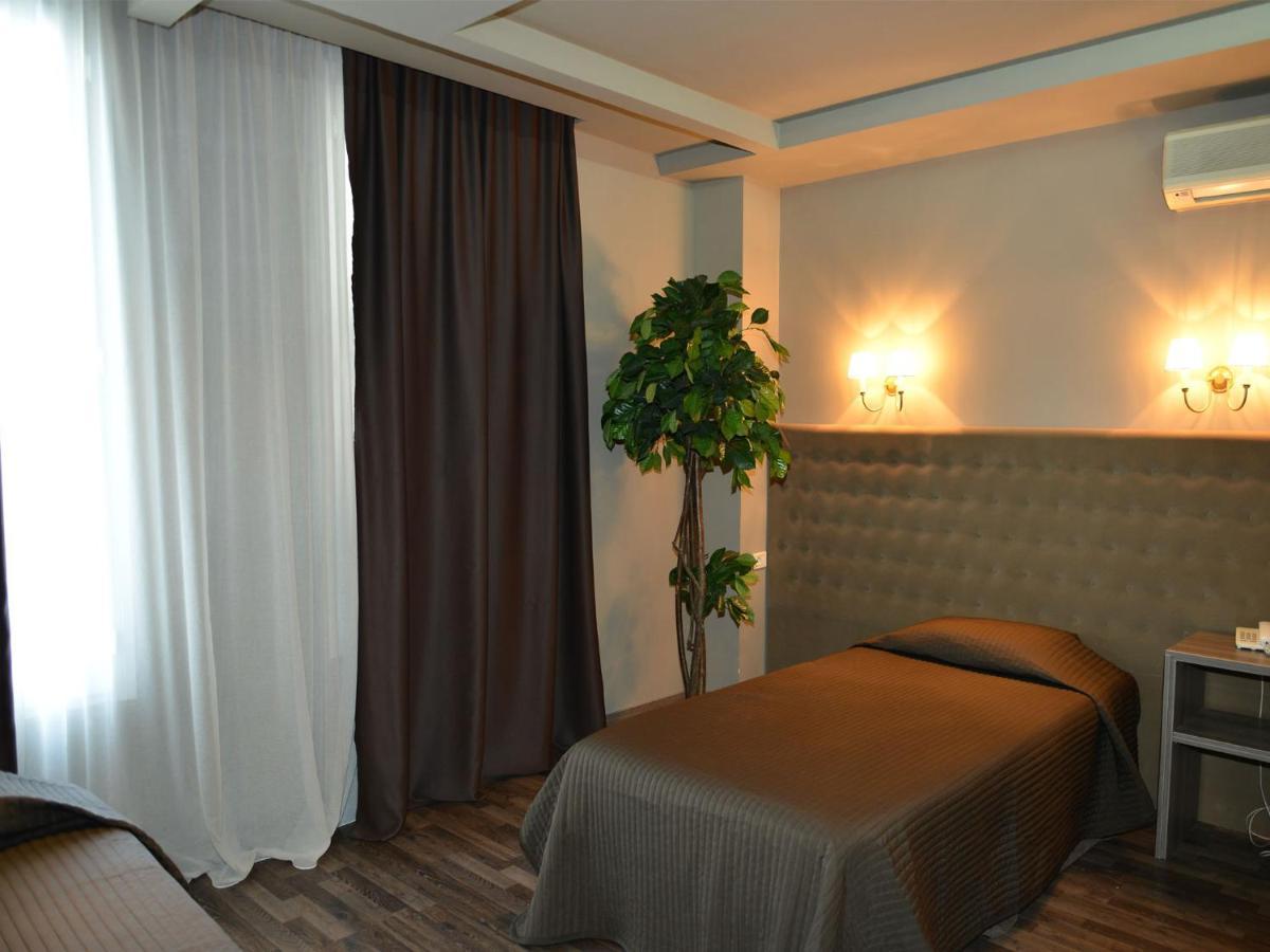 Hotel Doro City Тирана Екстериор снимка