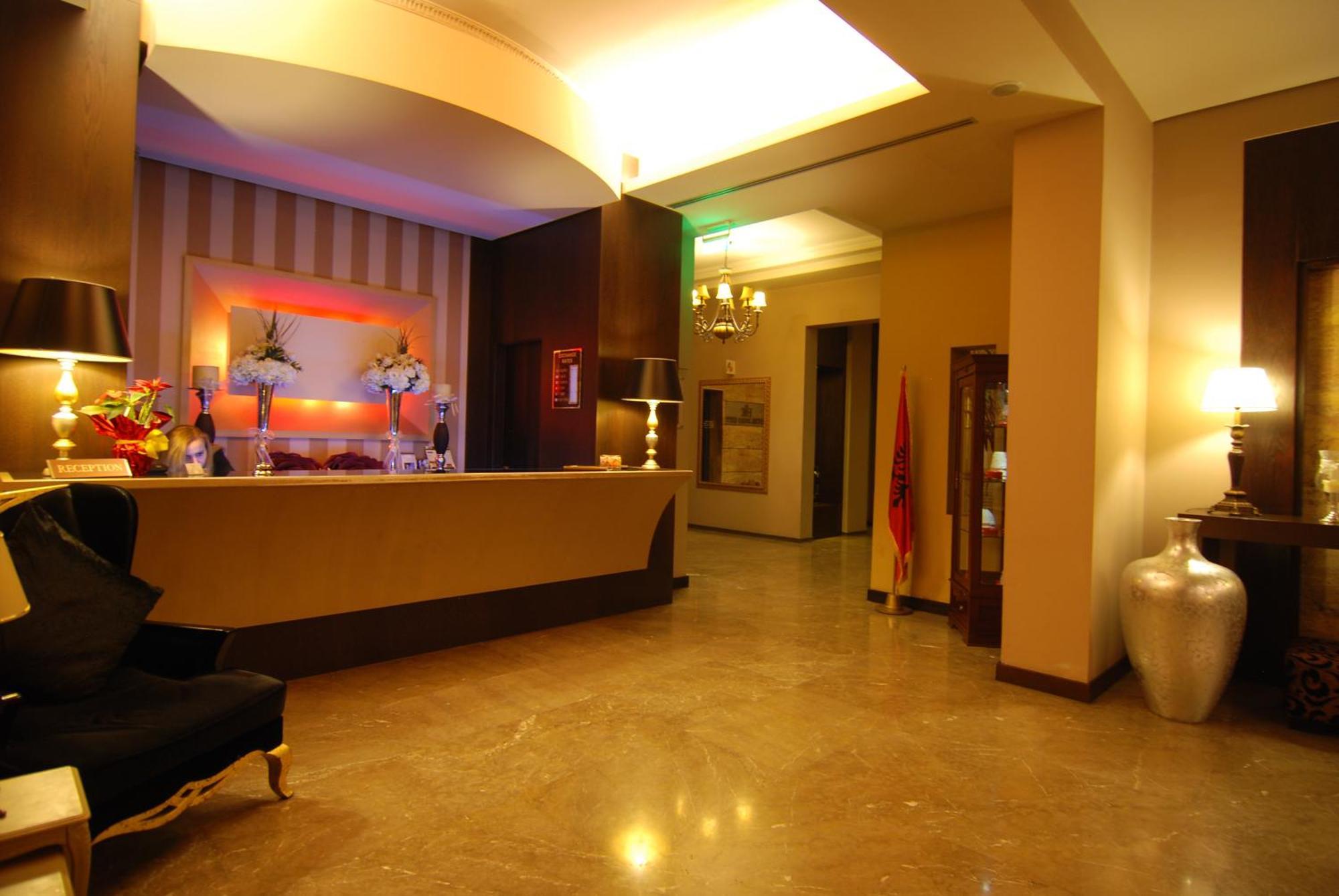 Hotel Doro City Тирана Екстериор снимка