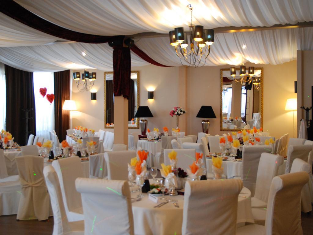 Hotel Doro City Тирана Екстериор снимка