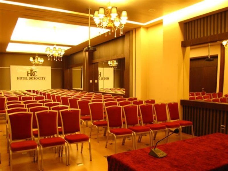 Hotel Doro City Тирана Екстериор снимка