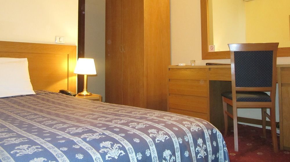 Hotel Doro City Тирана Екстериор снимка