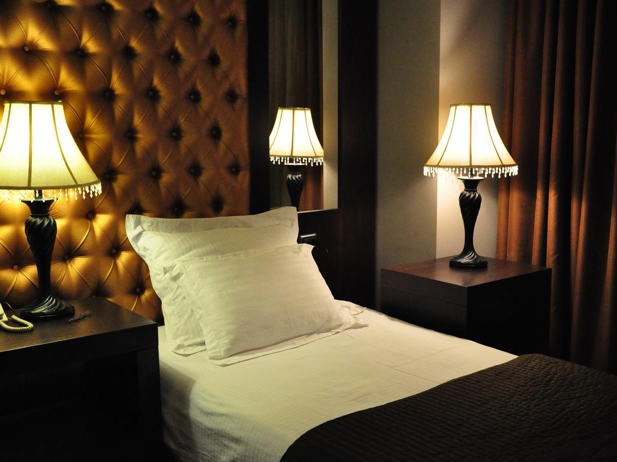 Hotel Doro City Тирана Екстериор снимка