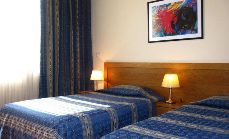 Hotel Doro City Тирана Екстериор снимка
